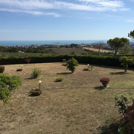 Villa Dolcevita San Costanzo Exteriör bild