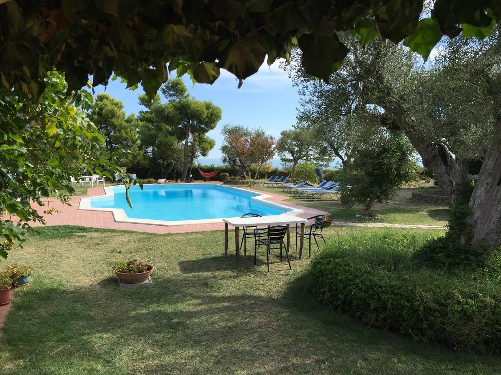 Villa Dolcevita San Costanzo Exteriör bild