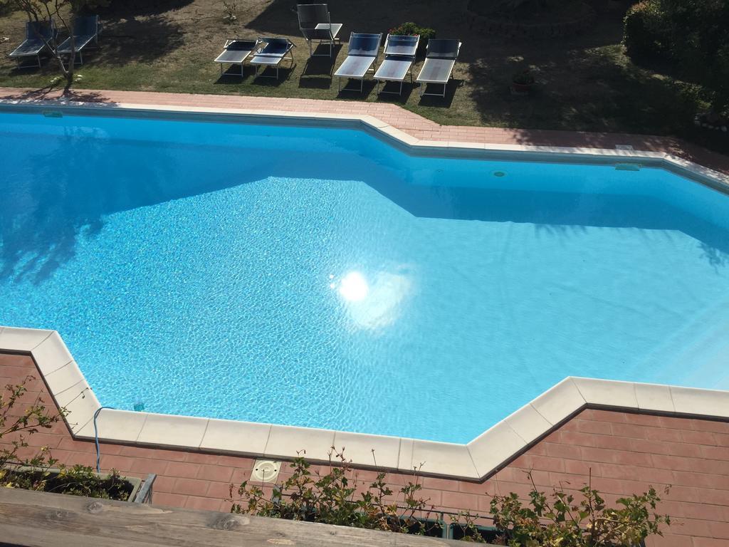 Villa Dolcevita San Costanzo Exteriör bild