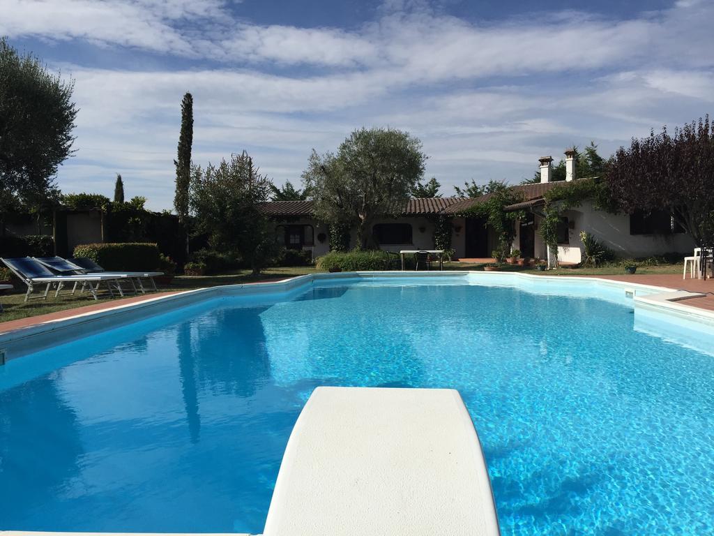 Villa Dolcevita San Costanzo Exteriör bild