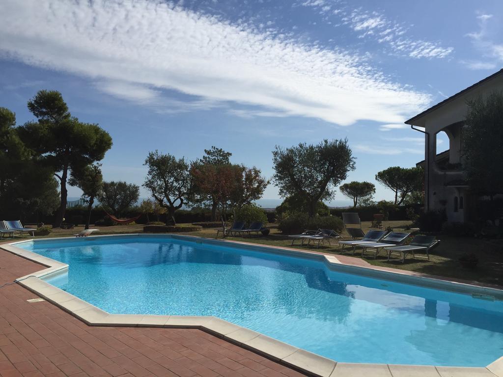 Villa Dolcevita San Costanzo Exteriör bild