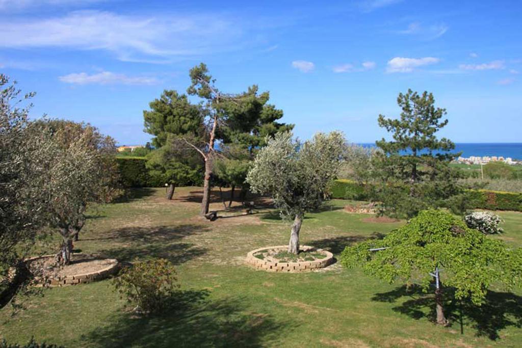 Villa Dolcevita San Costanzo Exteriör bild
