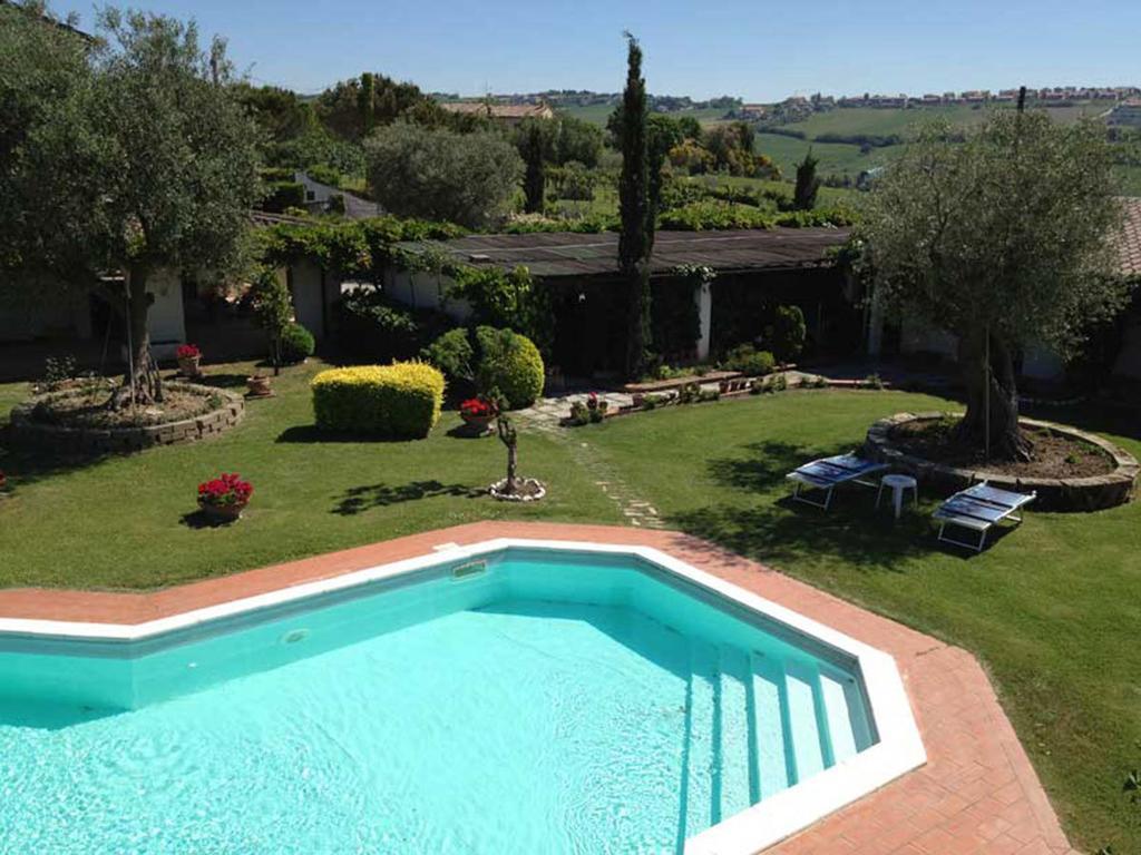 Villa Dolcevita San Costanzo Exteriör bild