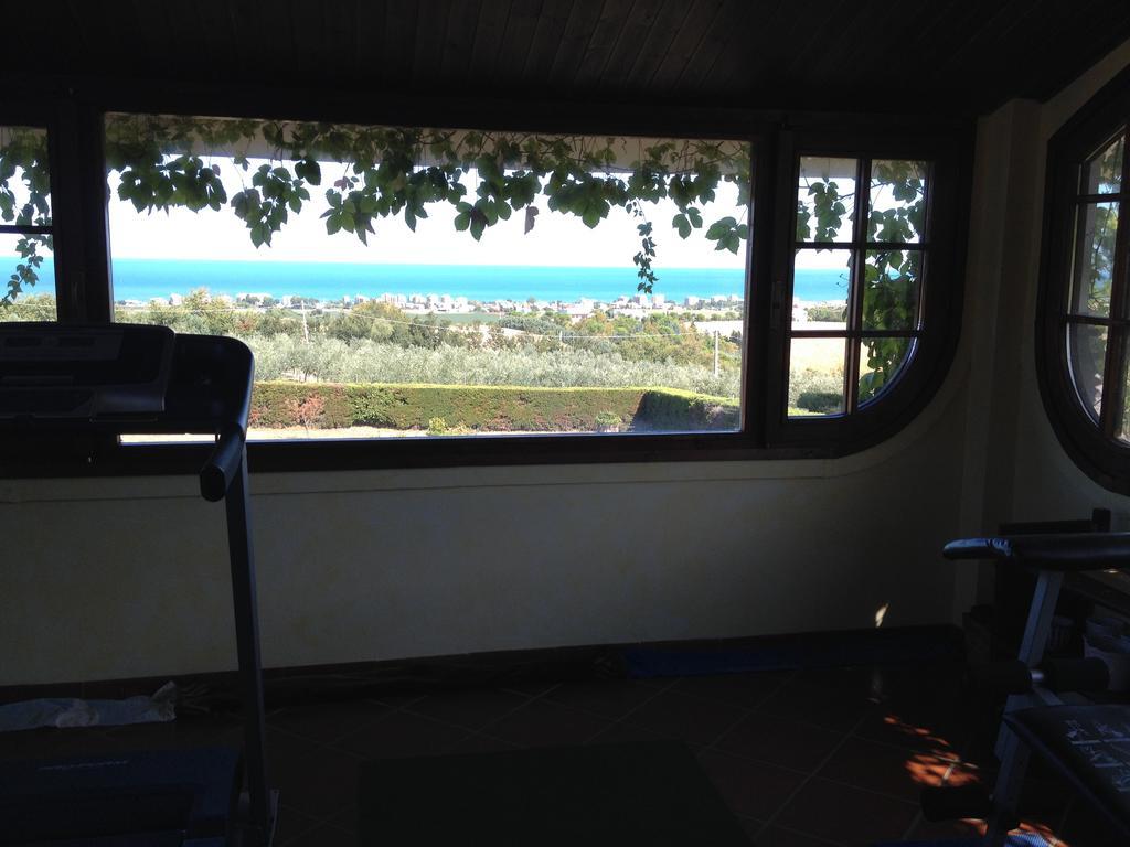 Villa Dolcevita San Costanzo Rum bild